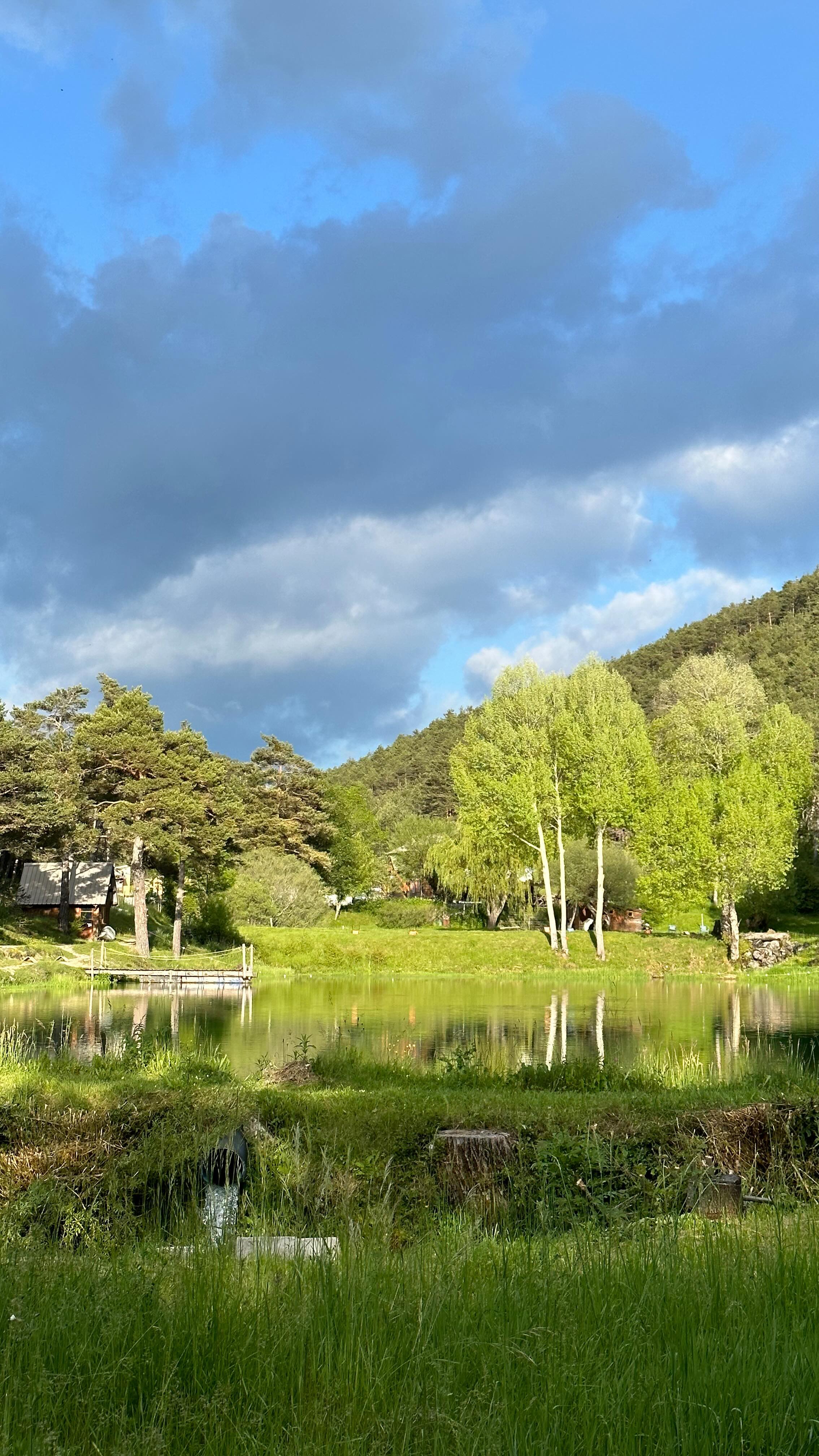 Retour en images sur notre douzième édition du Festival des Lacs, le 29 juin 2024.

Merci à Botanique Système pour ce concert botanique 🎻🌿🪴
Comme chaque année, Fantacoustik et @over_and_out_band étaient là pour nous ambiancer 🎶🎸
Nous avons aussi accueilli @labominablesteucko 🎤✊
Et pour finir, @jacksonmarcellin nous a fait danser jusqu’au bout de la nuit ! 📀🕺

Vidéo @_nathan.chollet 

À l’année prochaine pour une nouvelle édition ! 😎